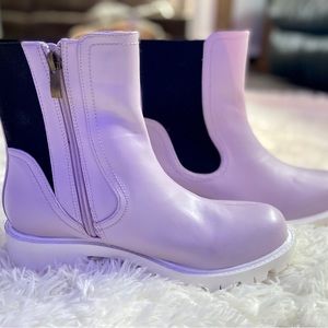 Light purple rain boots BRAND NEW